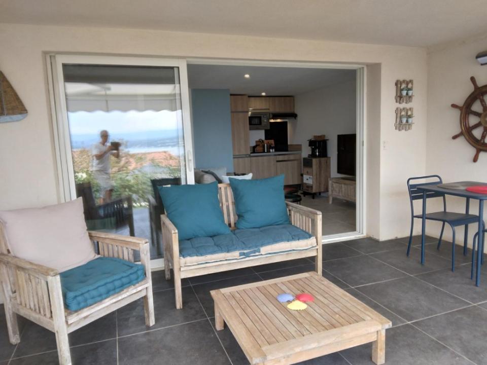 Le Spot 577 Bed and Breakfast La Ciotat Buitenkant foto